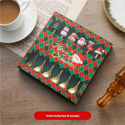 🎄 Комплект от 6 коледни декоративни прибори – лъжица, вилица, чаена лъжичка, лъжица за кафе, вилица за хранене и лъжица за десерт!